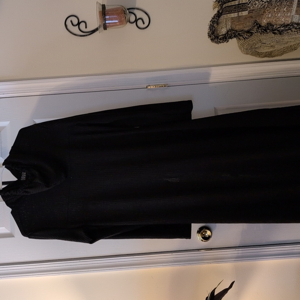 Sweaters - Picture 2 of 2